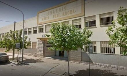 Padres se niegan a pagar un bono que el colegio pretende cobrar para un festejo docente