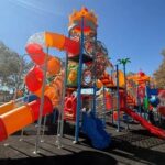 Rawson renovó el Parque Papa Francisco y sumó un gigantesco mangrullo de casi 8 metros