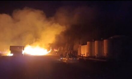 Alto de Sierra: El fuego arrasó viviendas y dejó a un joven con el 70% del cuerpo quemado