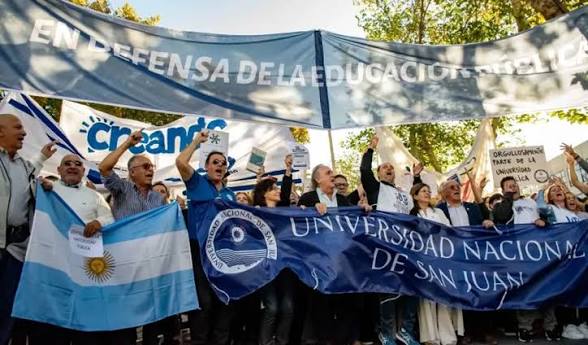 La UNSJ vuelve al paro: docentes y nodocentes frenan actividades y el conflicto suma nuevas protestas