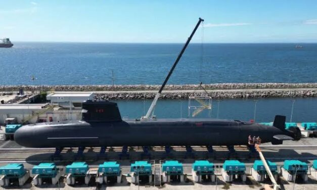 Defensa nacional: crece el debate por la compra de submarinos y fragatas