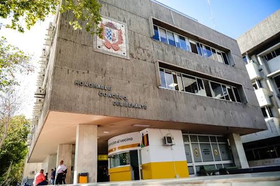 Viento Zonda: la Capital activó sus líneas de asistencia ante posibles contingencias