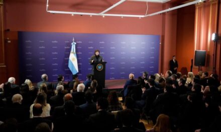 Javier Milei realizará un coaching para diputados y senadores libertarios para reforzar la defensa del Presupuesto 2027