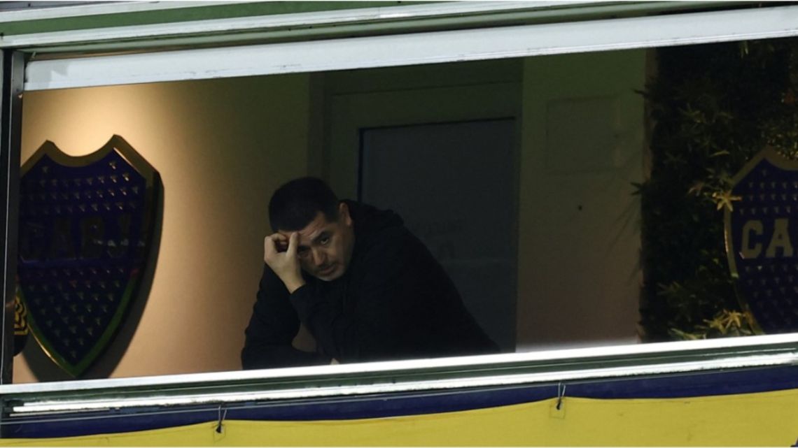 Juan Román Riquelme rompió el silencio: mercado de pases, Exequiel Zeballos y su emotivo mensaje a Lionel Messi