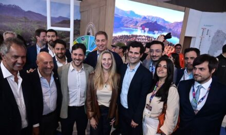 La política dijo presente en la Feria Internacional de Turismo en su 30° aniversario