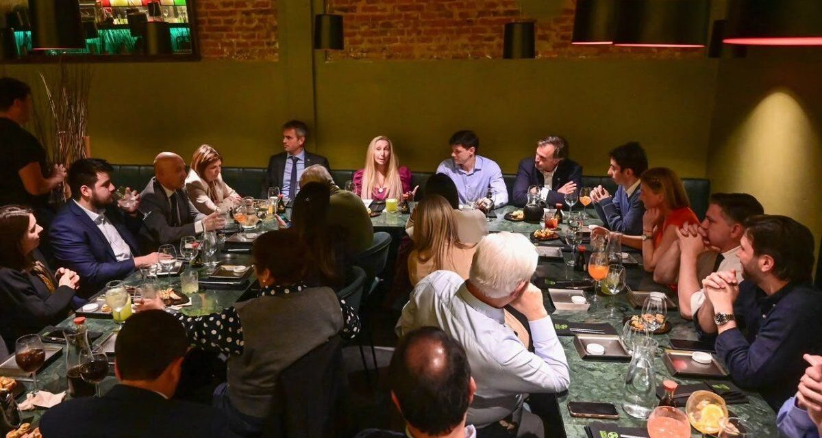 Karina Milei reunió a los senadores libertarios en la previa de una sesión clave