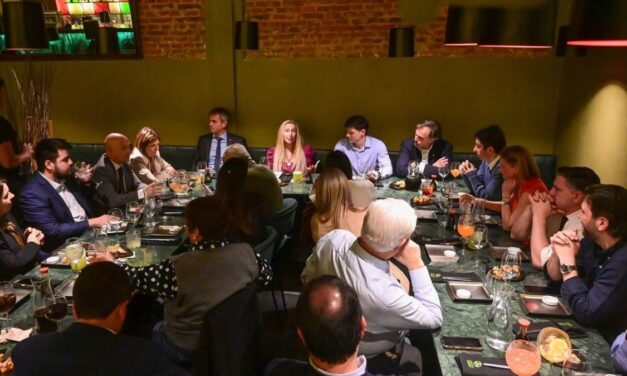Karina Milei reunió a los senadores libertarios en la previa de una sesión clave