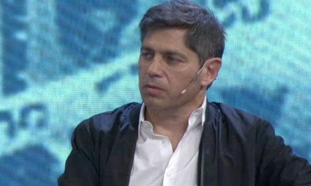 Axel Kicillof advirtió por la caída del consumo y afirmó que ya se perdieron más de 400.000 empleos