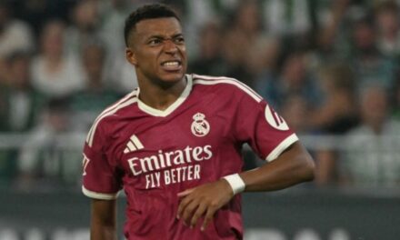 Real Madrid vs Betis: los dos goles insólitos que erró Kylian Mbappé en la derrota merengue
