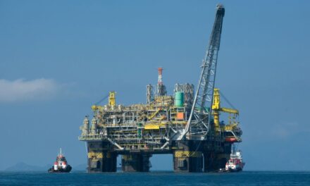 El Gobierno denunciará penalmente a cinco empresas petroleras que operan en Malvinas