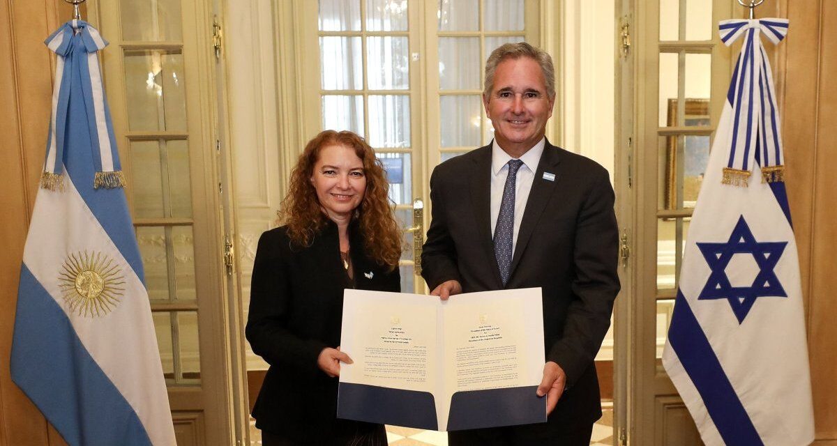 Pablo Quirno recibió las cartas credenciales de la nueva embajadora de Israel en Argentina