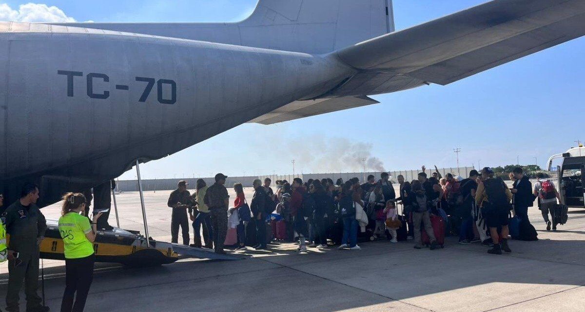 Revelan que EEUU deportó a más de 25.000 personas a terceros países mediante acuerdos secretos