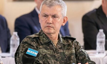 Un exjefe militar irá a juicio por ataques contra periodistas en un caso sin precedentes