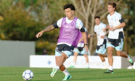 Scaloni define el equipo: Argentina se entrenó en Ezeiza con la mira puesta en Bolivia