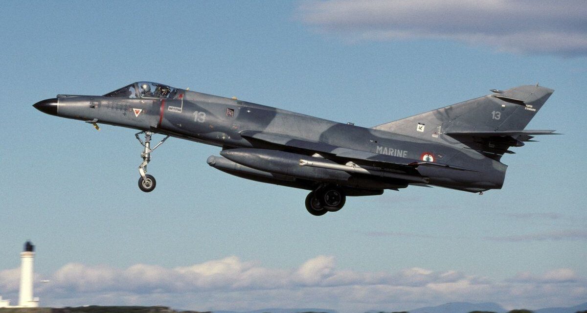 Presentaron un proyecto para llevar a Catamarca un avión que participó de la guerra de Malvinas
