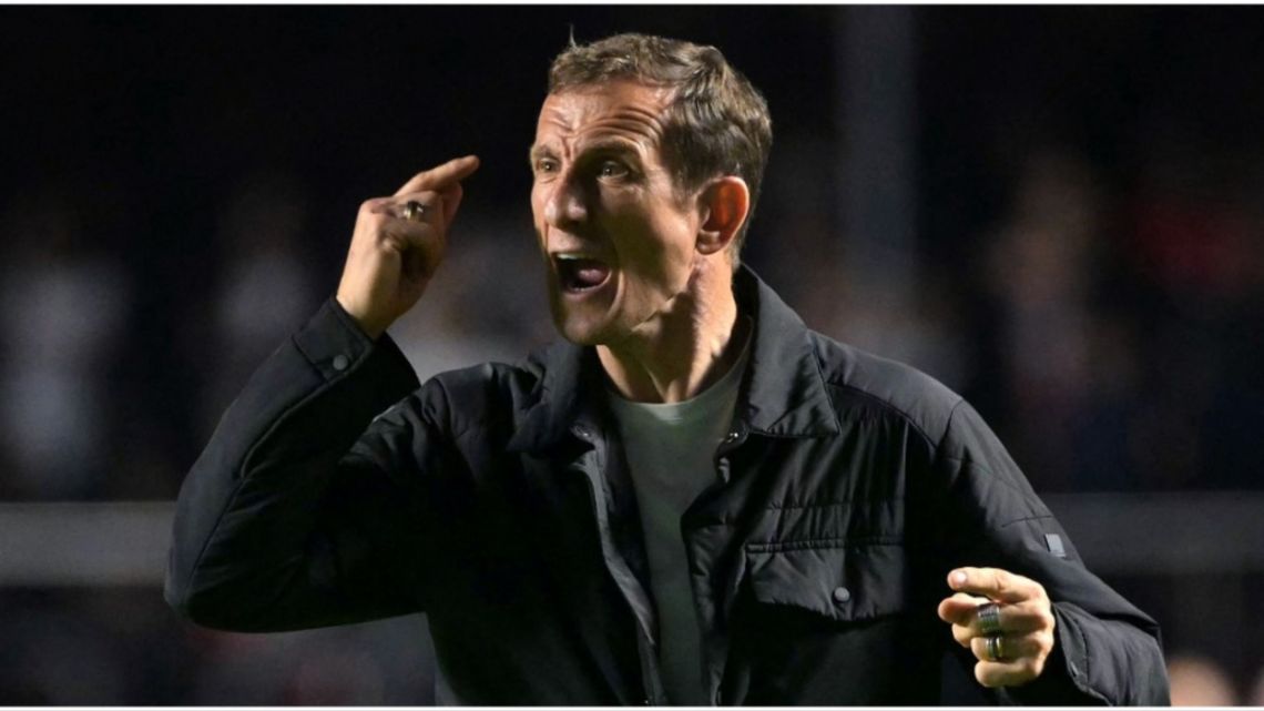 Rodolfo Arruabarrena tras la clasificación de Boca: la alegría por el objetivo cumplido y el foco en el torneo local