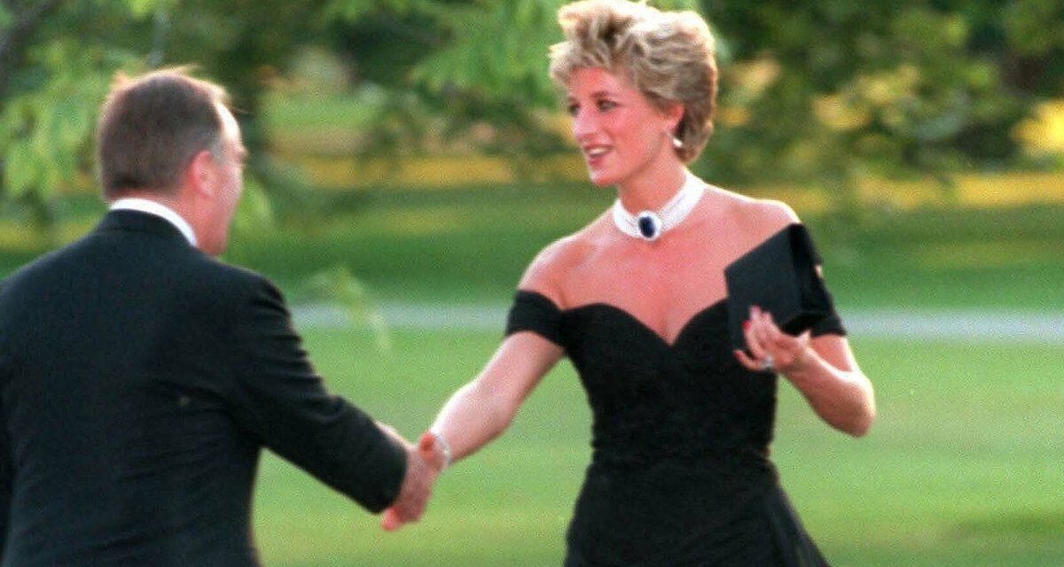 El vestido de la venganza de la princesa Diana recupera protagonismo en plena disputa pública de la familia real