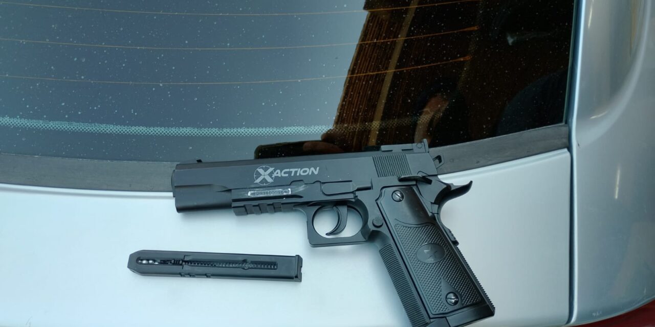 Un allanamiento por amenazas terminó con un detenido y el secuestro de dos armas en La Bebida
