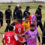 Escándalo en el fútbol local: suspendieron por un año a un jugador y un masajista tras una violenta gresca