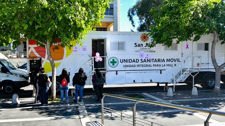 Extienden la campaña de mamografías hasta el 29 de octubre en la Plaza del Bicentenario
