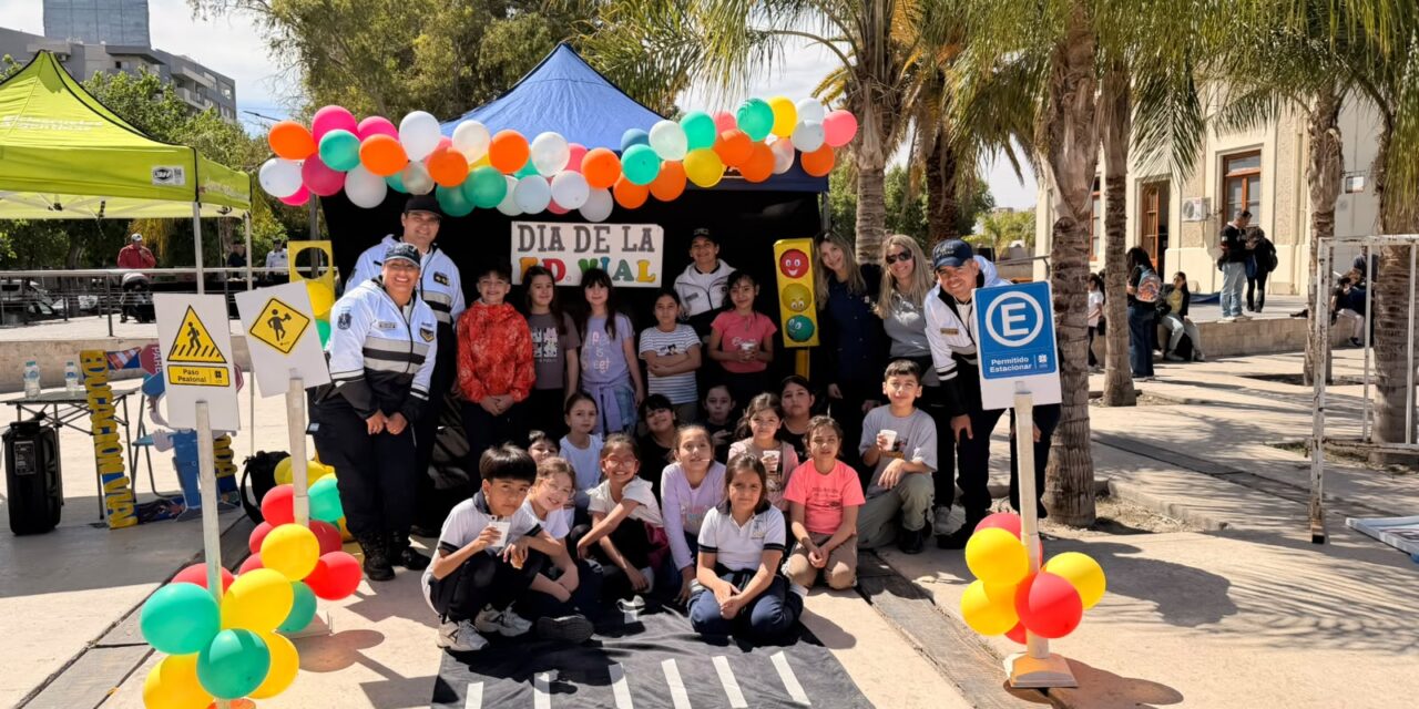 Más de 250 chicos aprendieron seguridad vial con juegos y actividades en la Plaza del Bicentenario