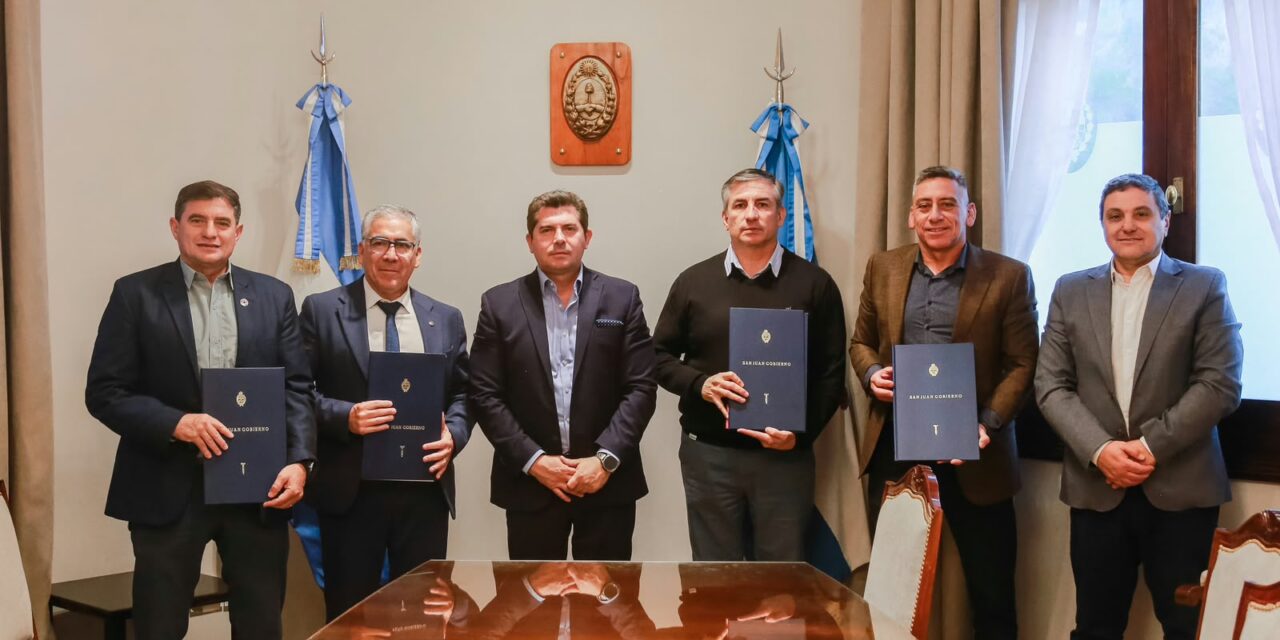 Orrego renovó la conducción de la Policía y ascendió a 250 penitenciarios
