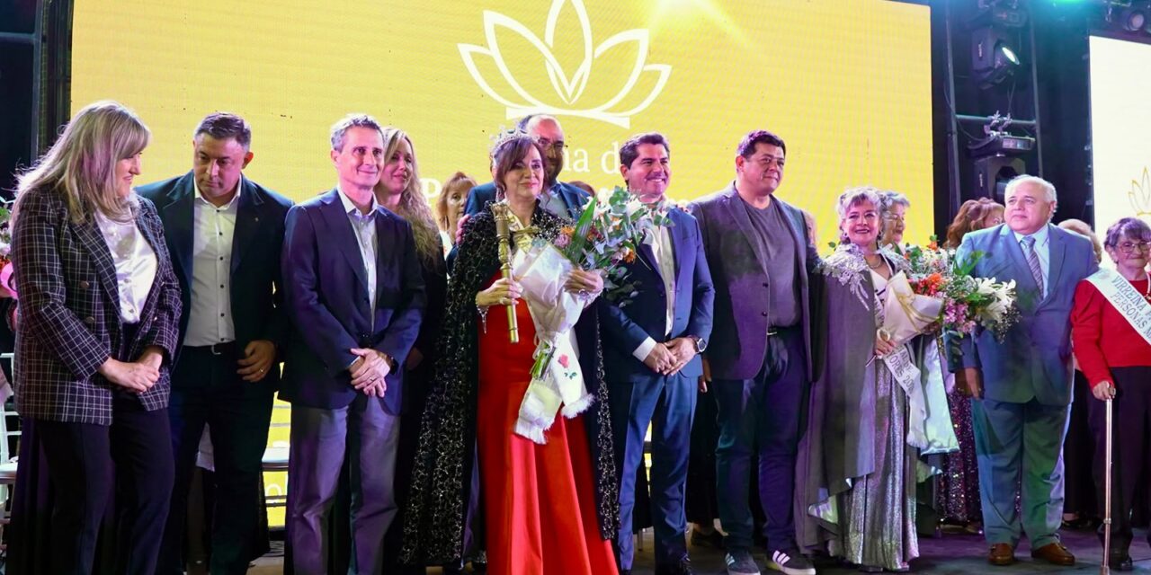 Con música, baile y emoción, eligieron a la nueva reina de las Personas Mayores 2026