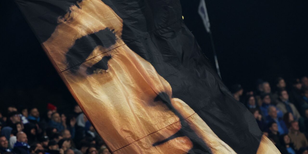 Diego Maradona cumpliría 66 años y todavía anda entre nosotros