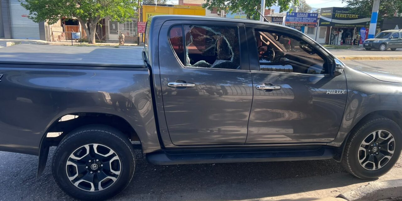Lo sorprendieron forzando una camioneta y terminó detenido en Pocito