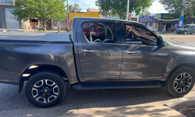 Lo sorprendieron forzando una camioneta y terminó detenido en Pocito