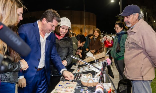 Orrego recorrió la Expo Mamá, una feria con más de 150 emprendedores