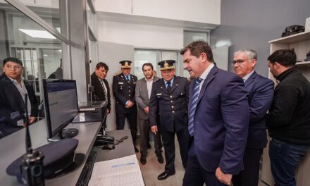 Orrego inauguró las mejoras en la Comisaría 14° de Zonda para reforzar la seguridad