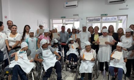 Más de 30 personas con discapacidad intelectual se capacitan para trabajar en gastronomía