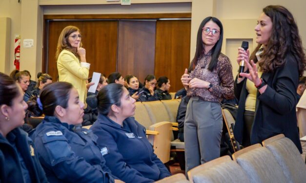 Más de 90 policías se capacitan para intervenir en casos de violencia de género