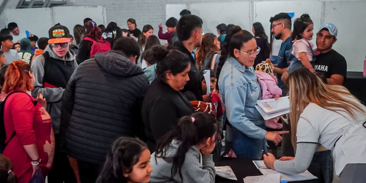 Pocito acercó controles de salud y servicios gratuitos a los vecinos de La Rinconada