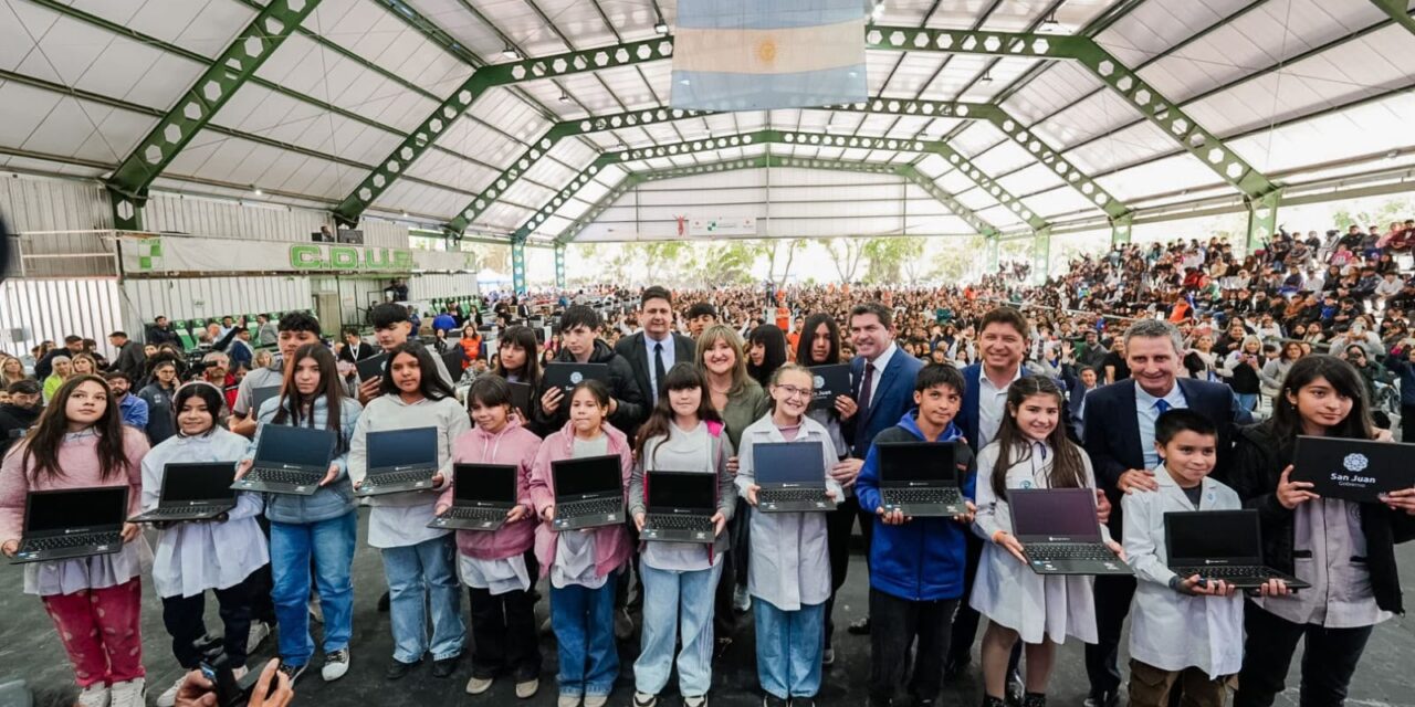 Más de 18.400 computadoras llegaron a estudiantes en lo que va del año
