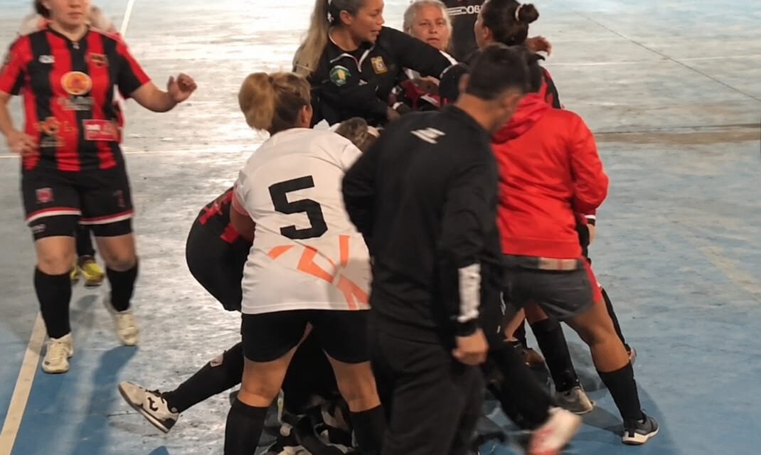 San Ricardo denunció la pelea ante la Policía y apuntó al Tribunal de Disciplina tras el escándalo en el futsal femenino
