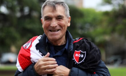 “En la Bombonera me tiraron dos gallinas vivas desde la popular”