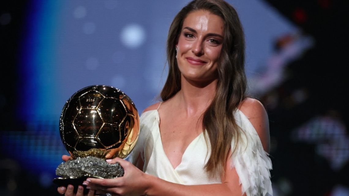 Alexia Putellas ganó el Balón de Oro Femenino 2026: tercera estatuilla para la reina del fútbol mundial