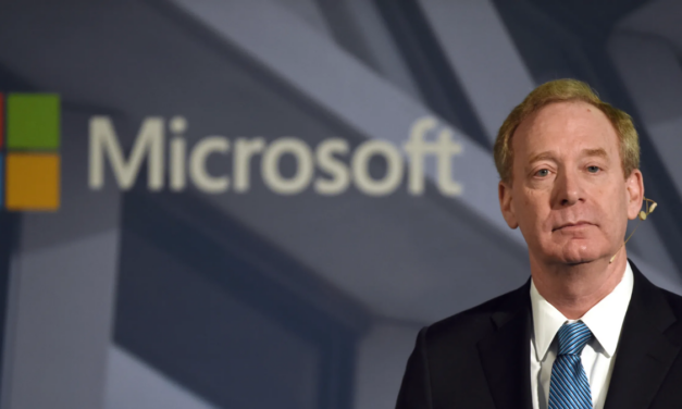 El presidente de Microsoft reclamó controles para la Inteligencia Artificial y advirtió sobre los riesgos