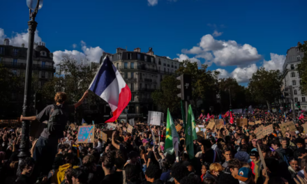 Crecen los incidentes en las protestas estudiantiles y hay heridos en la previa de una huelga nacional