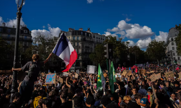 Crecen los incidentes en las protestas estudiantiles y hay heridos en la previa de una huelga nacional