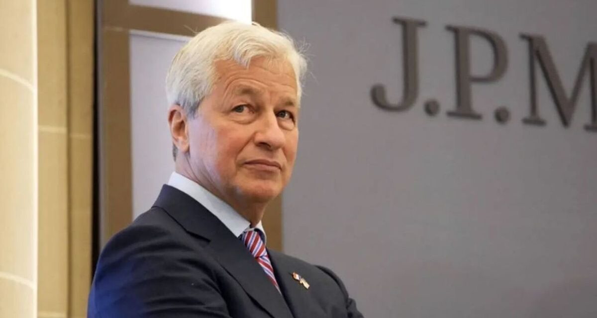 El CEO de J.P. Morgan advirtió que la IA multiplicó por diez los riesgos en ciberseguridad