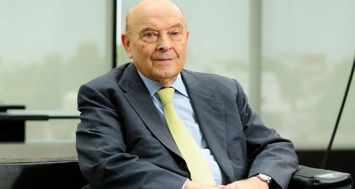 Domingo Cavallo alertó por el sobreajuste y la caída de la inversión