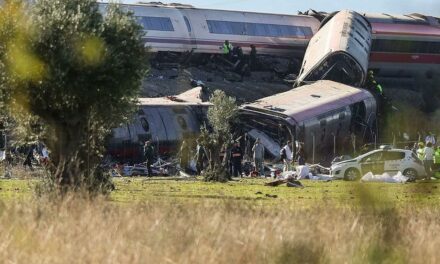 Al menos 30 muertos tras el choque de dos trenes de alta velocidad en Toledo