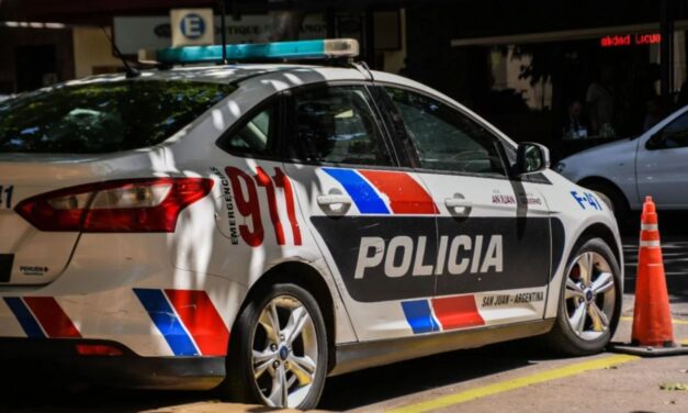 Chimbas: un hombre se atrincheró con un hierro y terminó internado