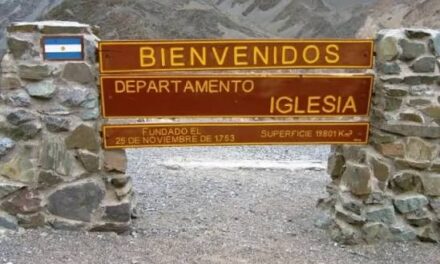 Iglesia analiza si habilita una polémica feria de ropa por kilo y crece la preocupación de los comerciantes