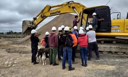 Denuncian presuntas irregularidades en cursos mineros y estiman movimientos de hasta $20 millones