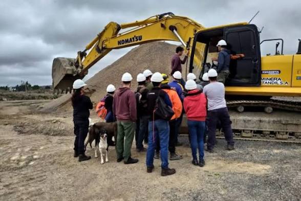 Denuncian presuntas irregularidades en cursos mineros y estiman movimientos de hasta $20 millones