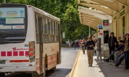 UTA y empresarios retoman la negociación por los salarios atrasados